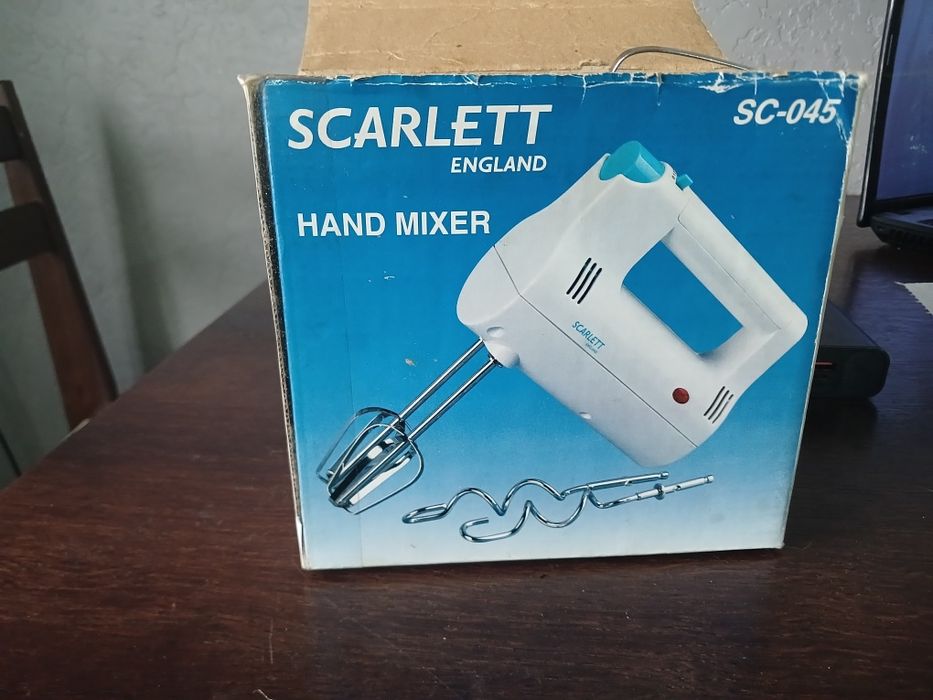 Миксер Scarlett sc045