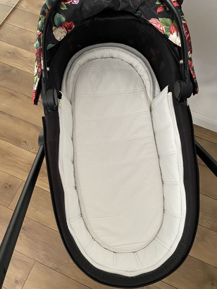 Gondola Cybex Mios 2.0 Spring Blossom dark