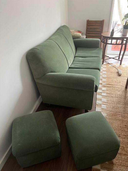 Vendo Sofá (+2 puffs incluidos)