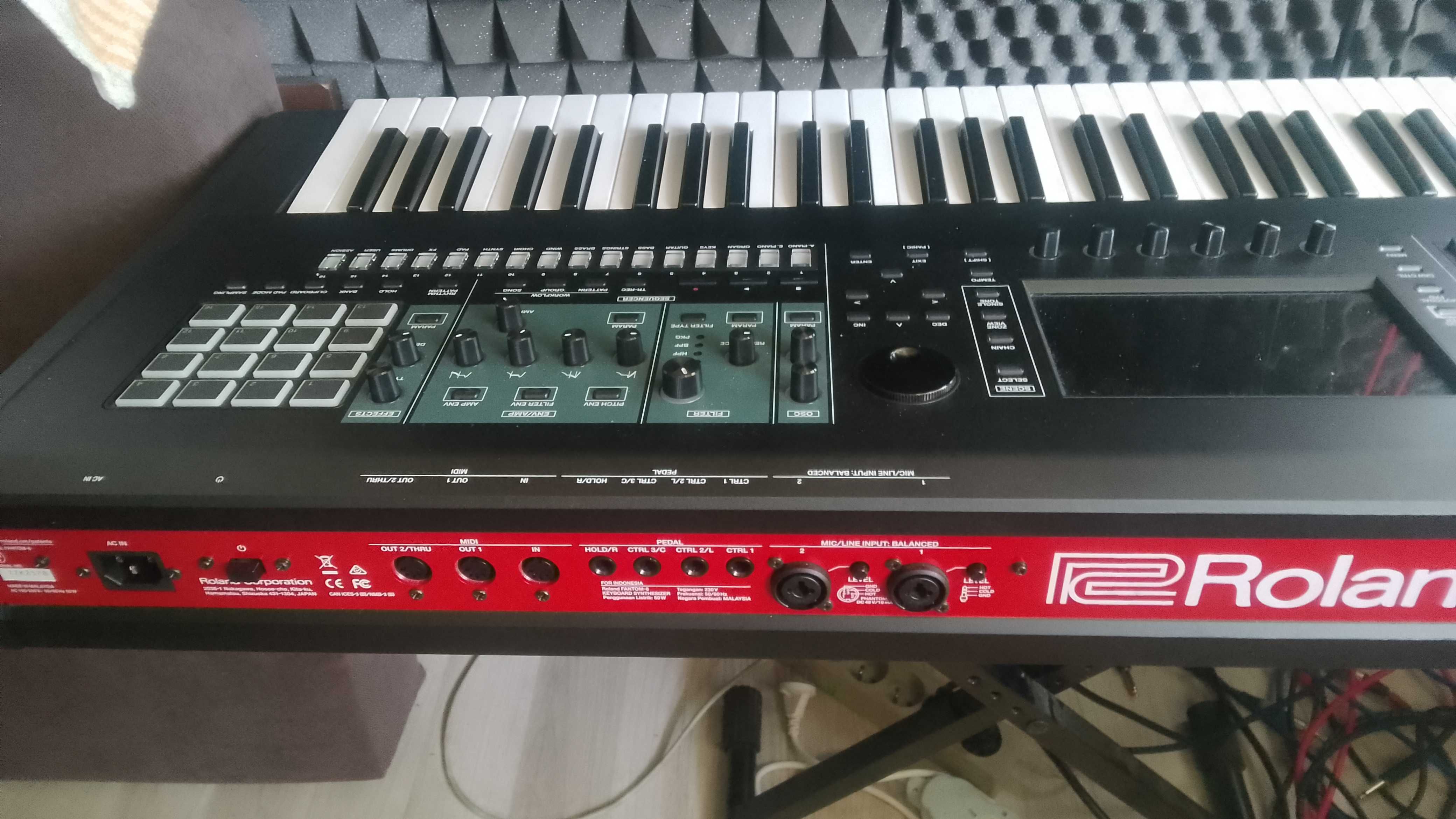 Roland Fantom 6 EX syntezator workstation stan jak nowy