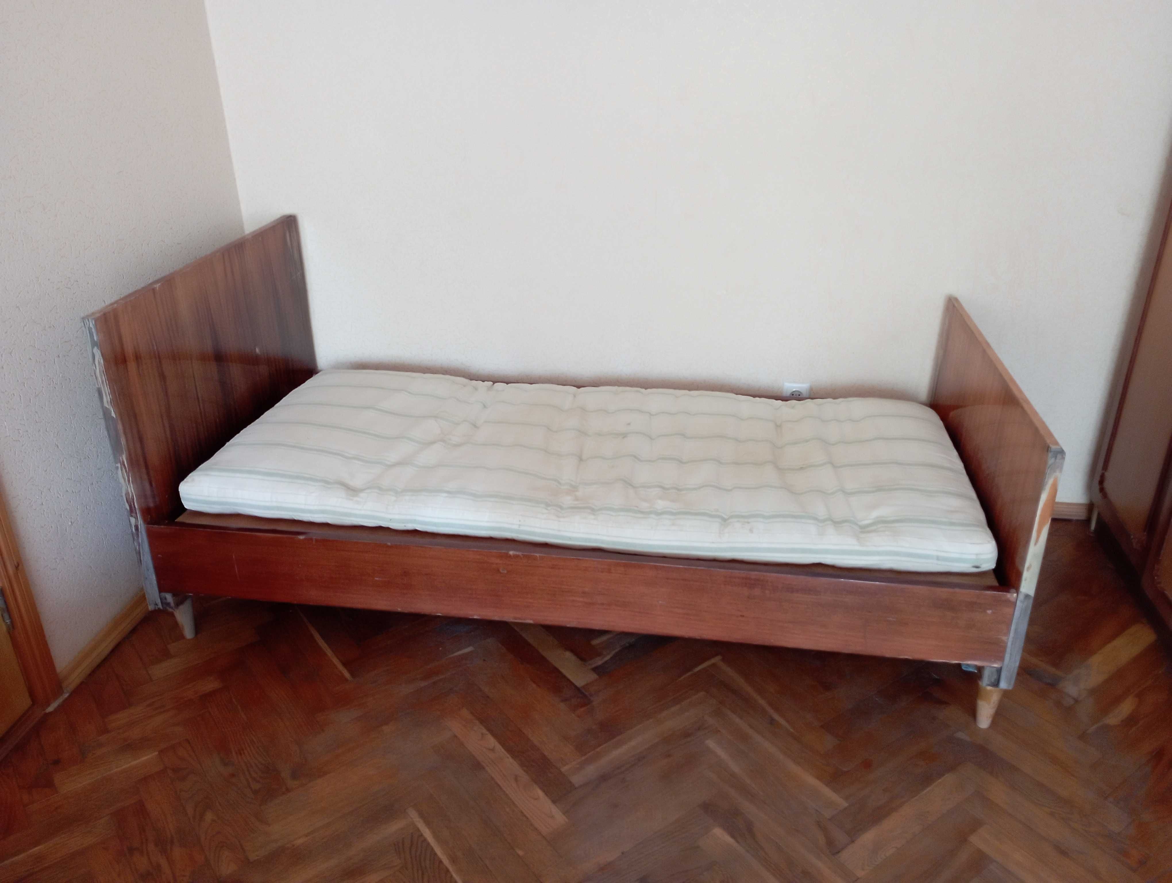 Ліжко радянське одномісне розбирається розмір 194 *97см