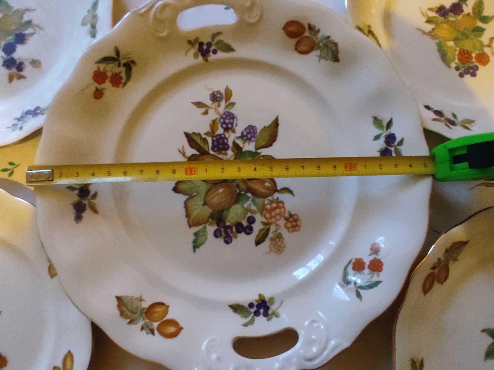 Zestaw deserowy z porcelany