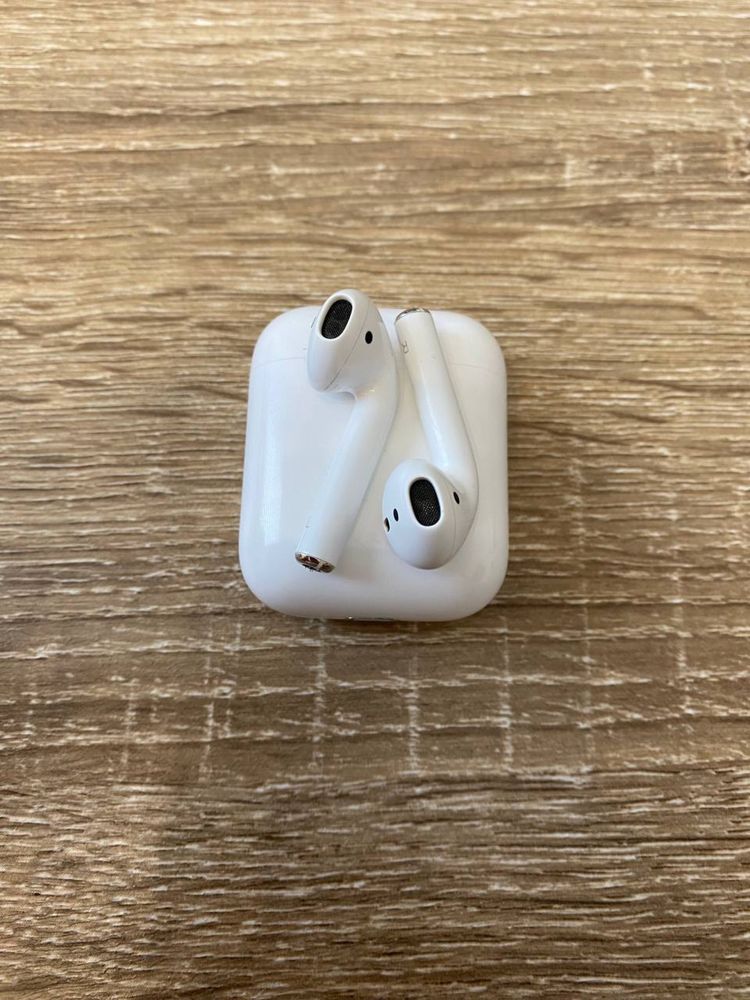 Навушники Air Pods 2 (оригінальні, в хорошому стані)