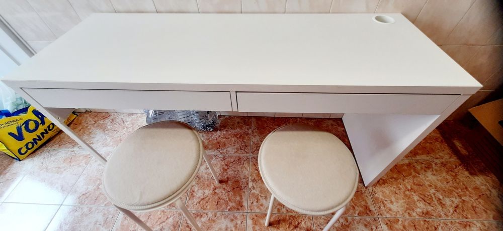 MICKE Secretária, branco (142×50 cm)