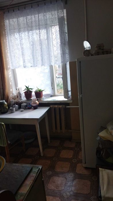 Кімната вул.Золота(р-н центру) для 2-х хл.3500 грн+500 грн к.п з 1-го