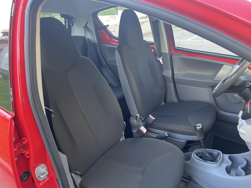 Toyota Aygo • Apenas 103 MIL KM • Multimidia Carplay • IUC € 19,95