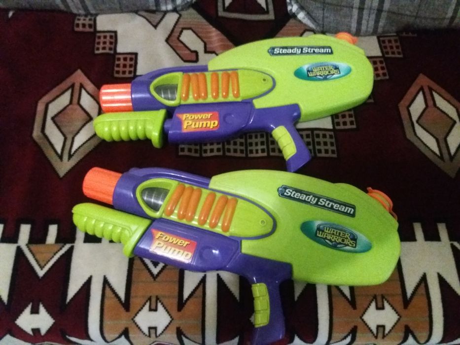 Пістолети на воду