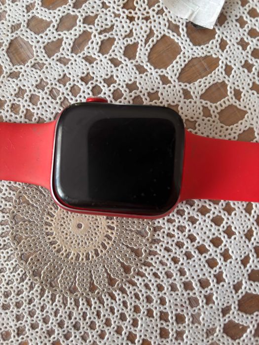 Apple Watch Series 8–uszkodzone gniazdo bateri, + 2 baterie 84% i 100%