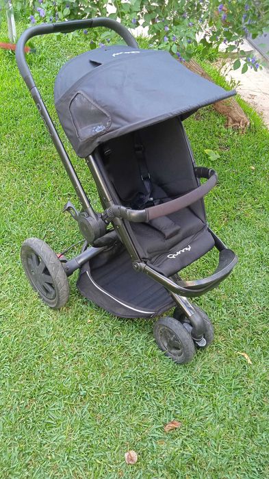 Carrinho Quinny com babycoque