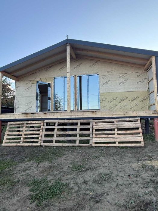 Продається новозбудований каркасний будинок на вул. Каховській