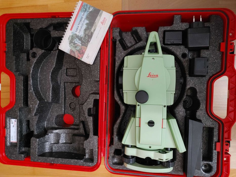 Tachimetr bezlustrowy Leica TCR 803 Power R400