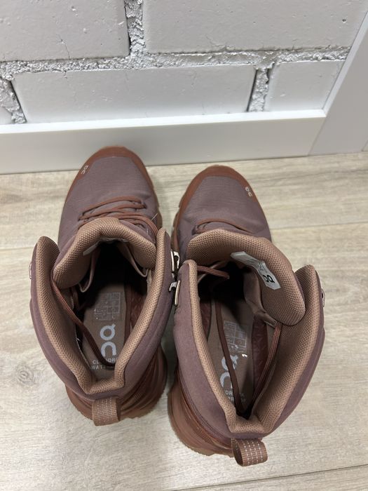 Черевики, ботинки ON M CLOUDROCK MID кросівки