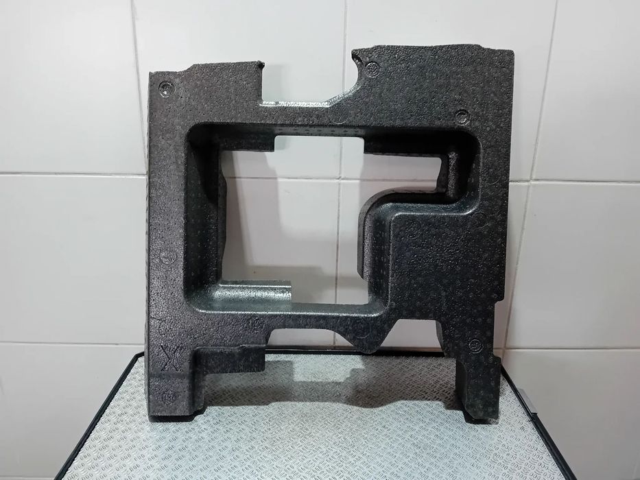 wkład bagażnika styropian Ford Grand C-Max 2011 AM51V13W055AC