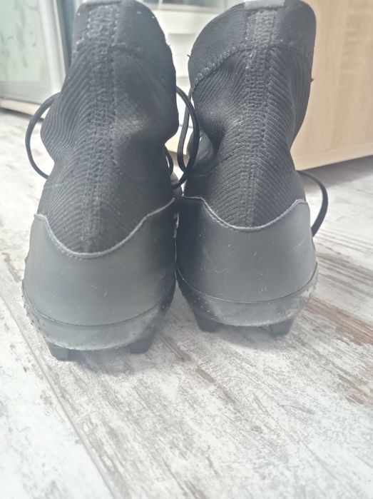 Бутси adidas predator, 43 розмір, 27,5 см