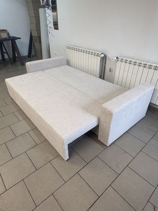 Kanapa LIVIA / Funkcja spania / Producent