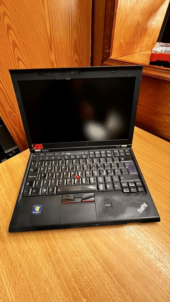 Lenovo ThinkPad X220  i7-2640M 8GB DDR3 HDD 320GB