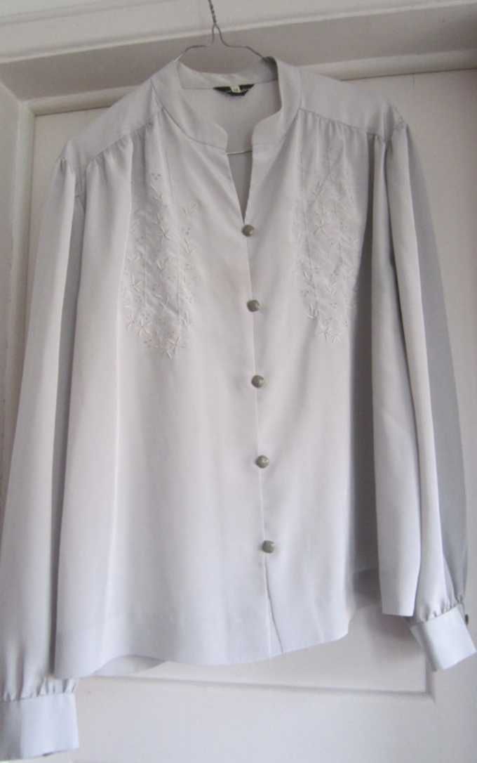 Camiseiro Vintage Pérola cinza cetim manga comprida Criações Nome T44