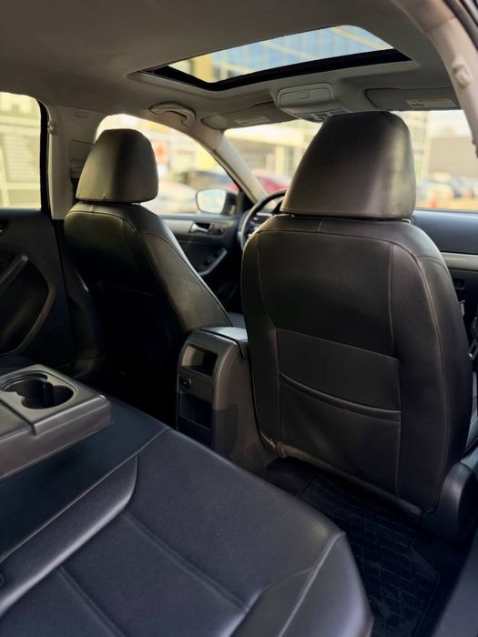 Volkswagen Jetta SE 2014