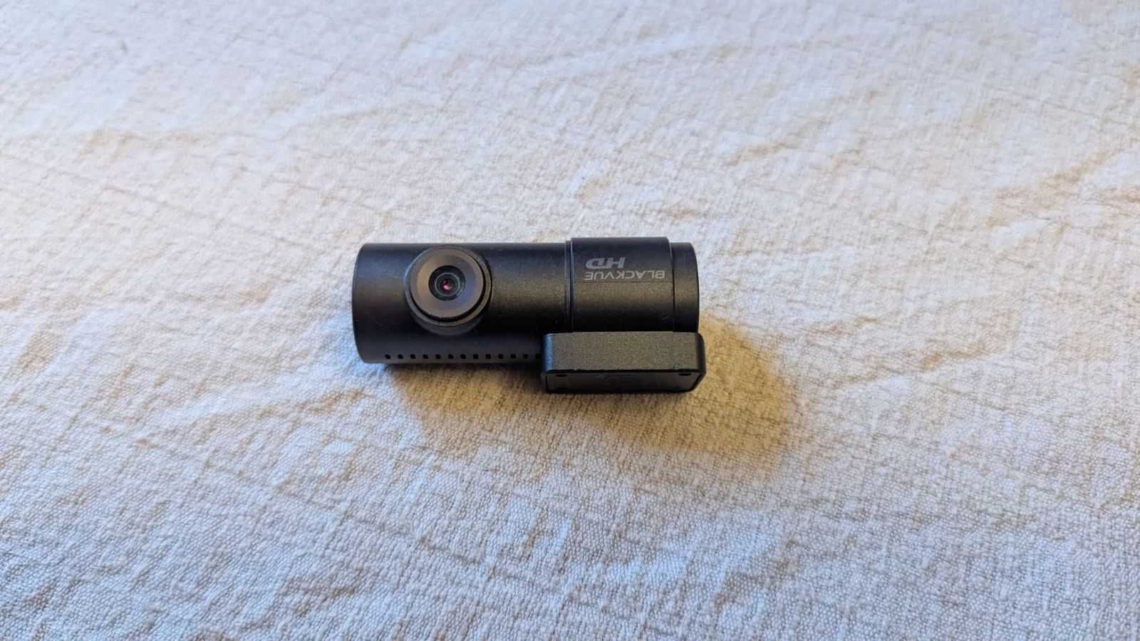 Blackvue RC110 камера заднего вида и крепление для передней камеры