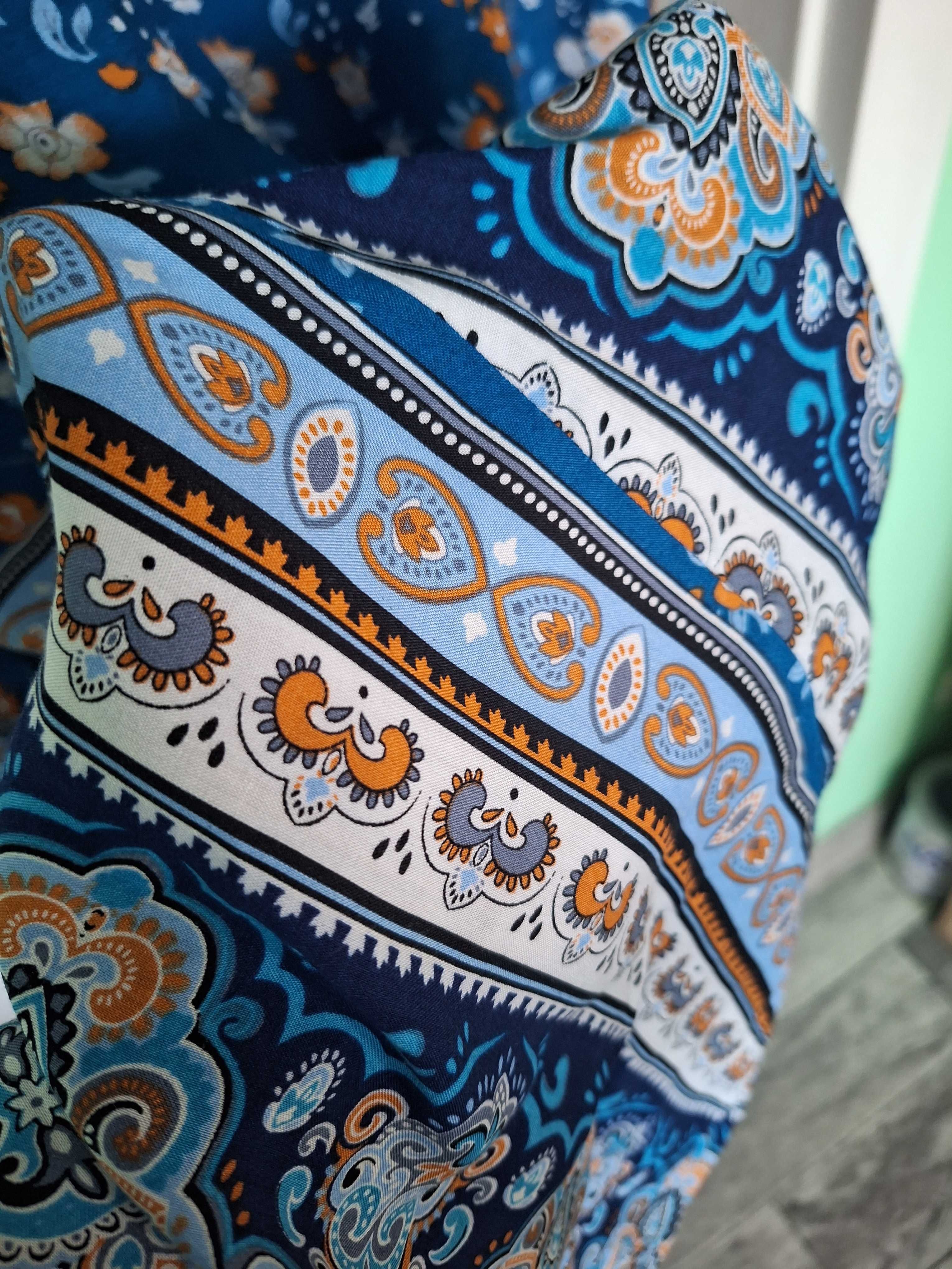 Sukienka plus size niebieska na lato