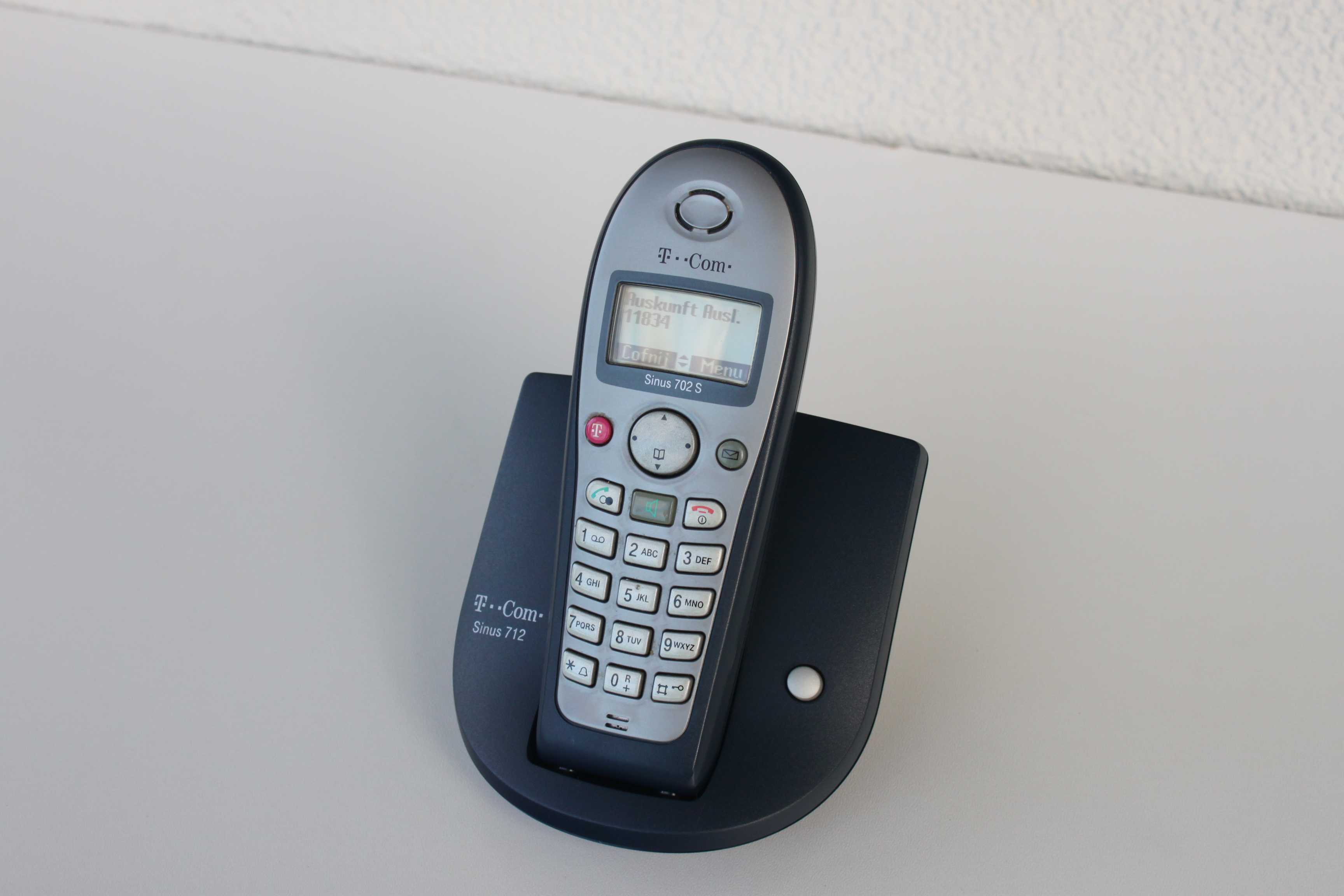 Telefon bezprzewodowy T-Com Sinus 712 + słuchawka  Sinus 702s