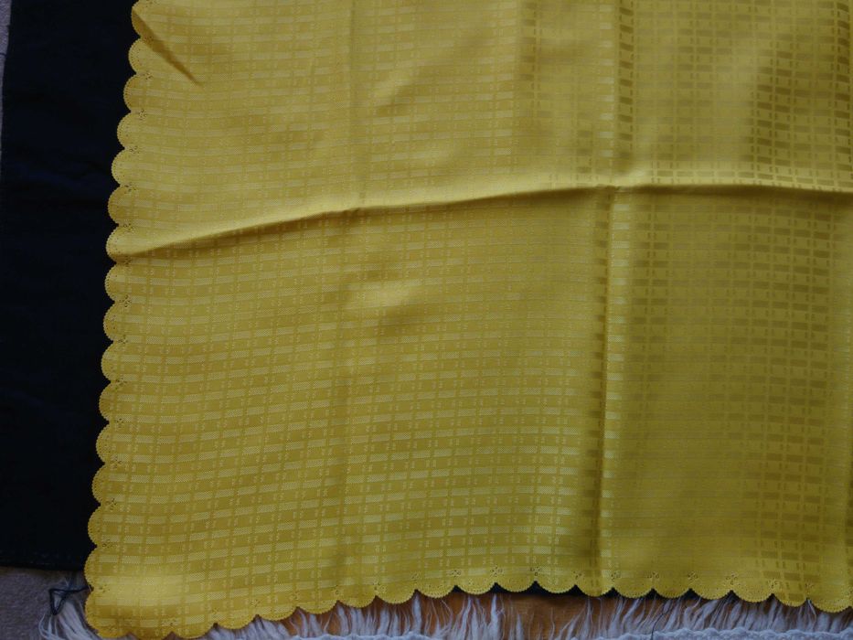 serweta, obrus na stół czy ławę