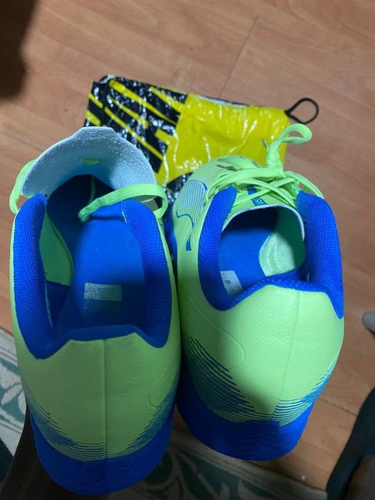 Chuteiras de futsal, marca puma