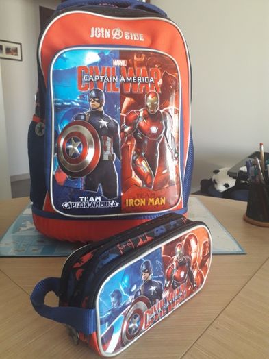 Mochila Escolar Marvel - NOVA