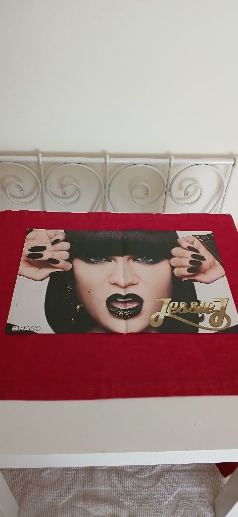 Poster Rihanna/Jessie J.