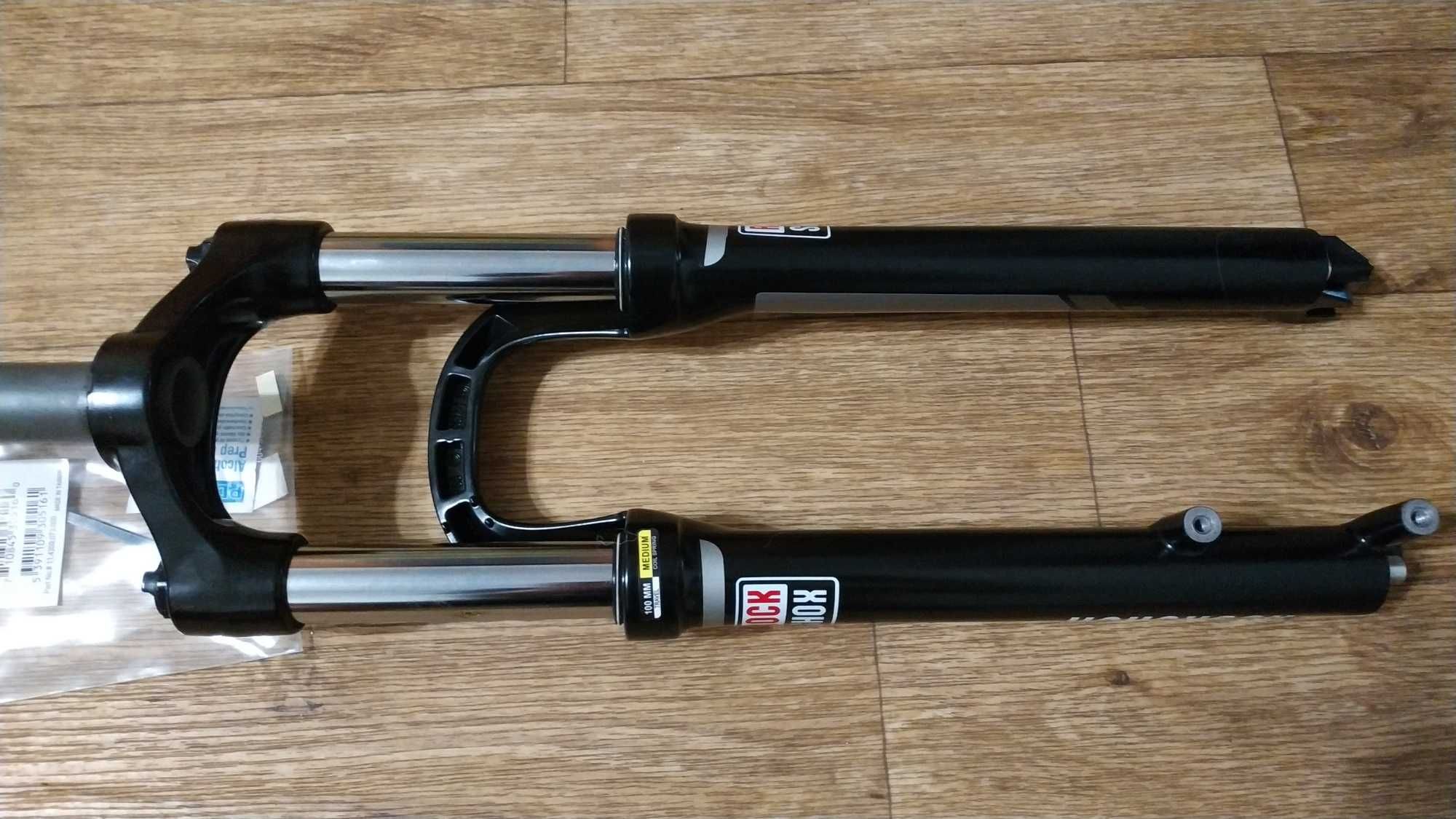 Нова вилка 26" RockShox XC28