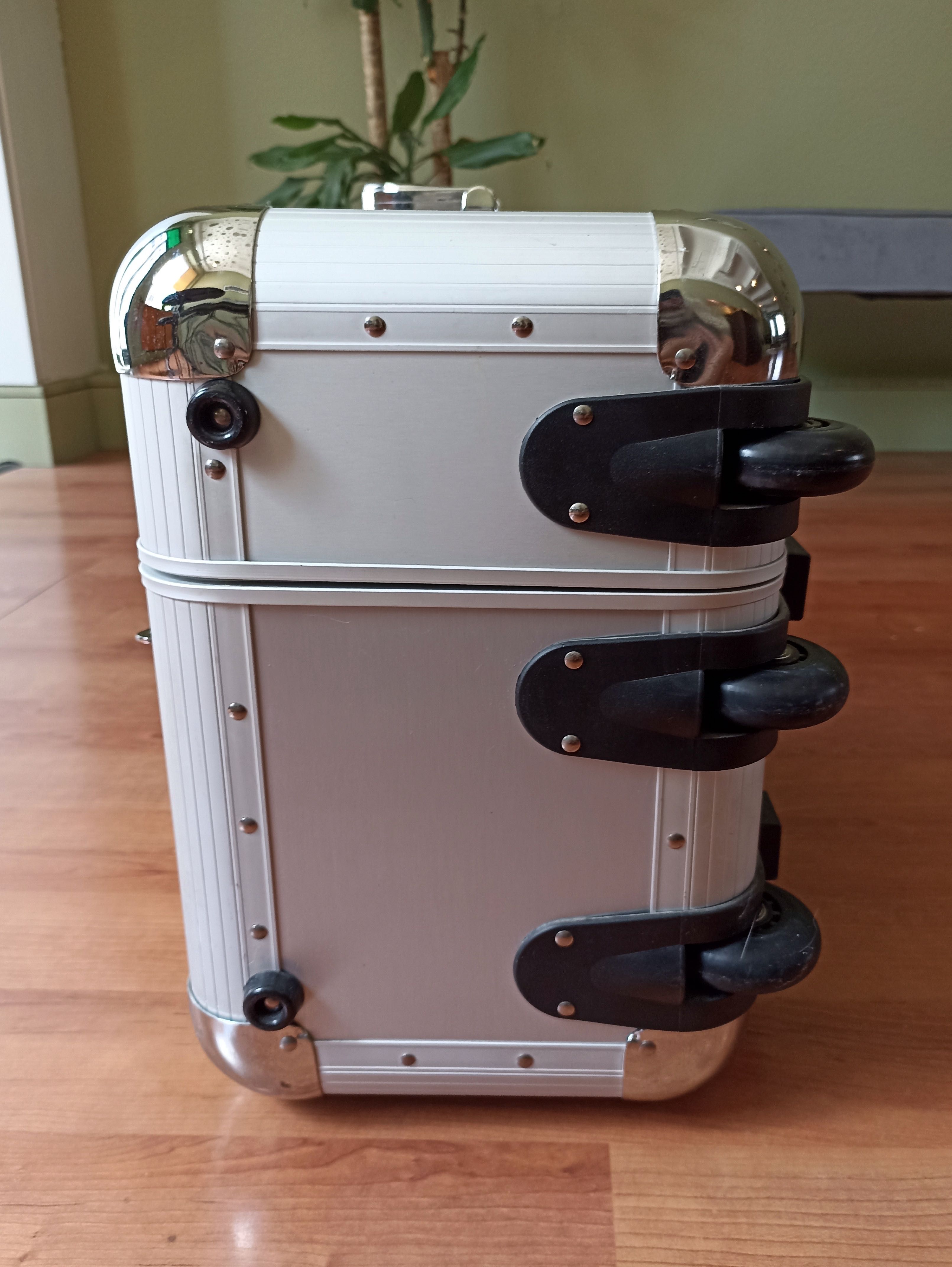 Reloop Trolley Case para 50–70 LPs