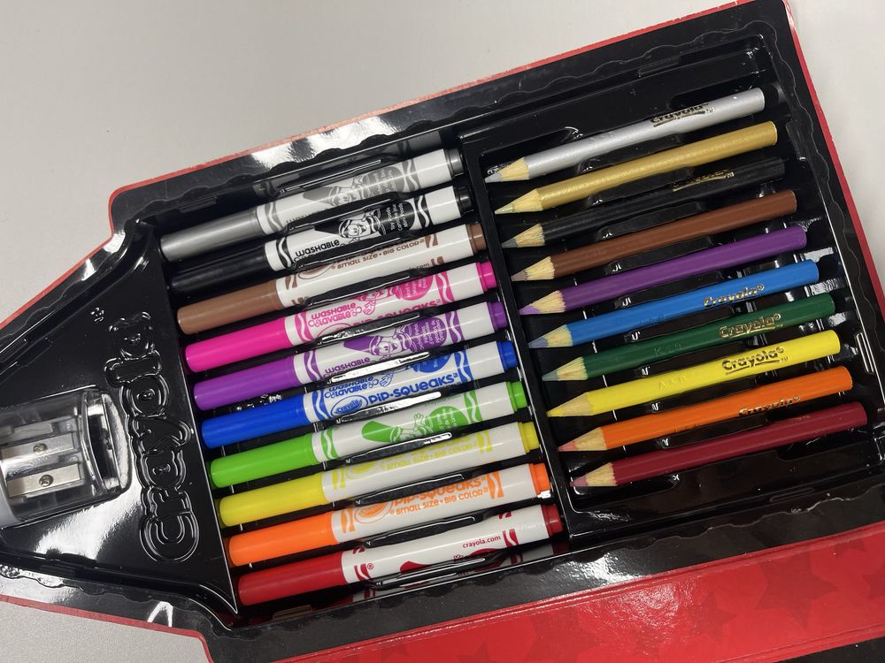 Пенал для творчості Crayola новий