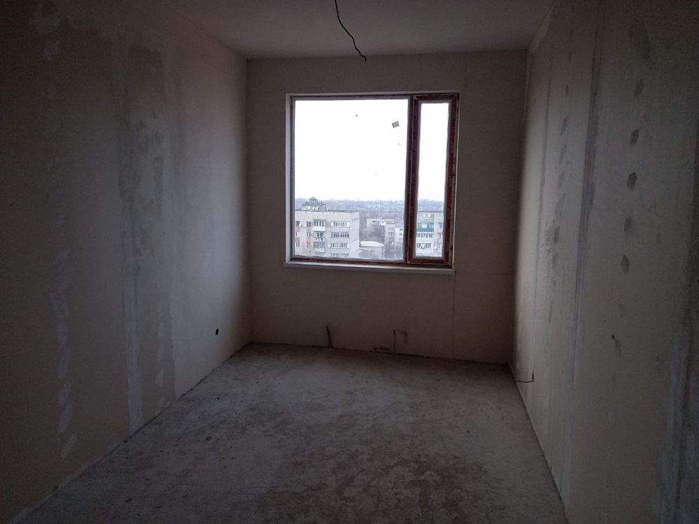 Продам квартиру под ремонт