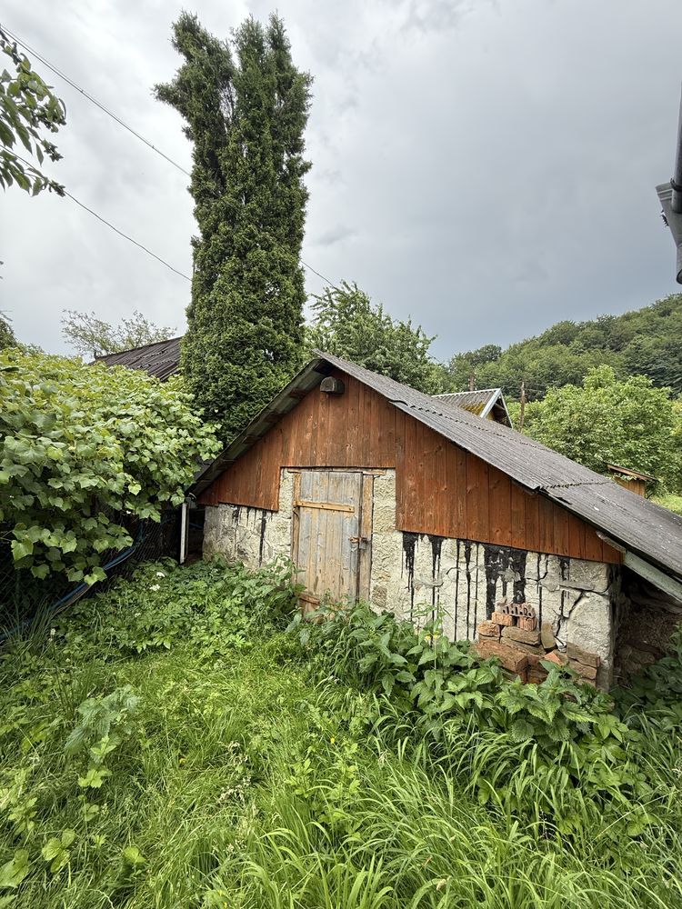 Будинок серед гуцульських Карпат. Косів. Вдала інвестиція