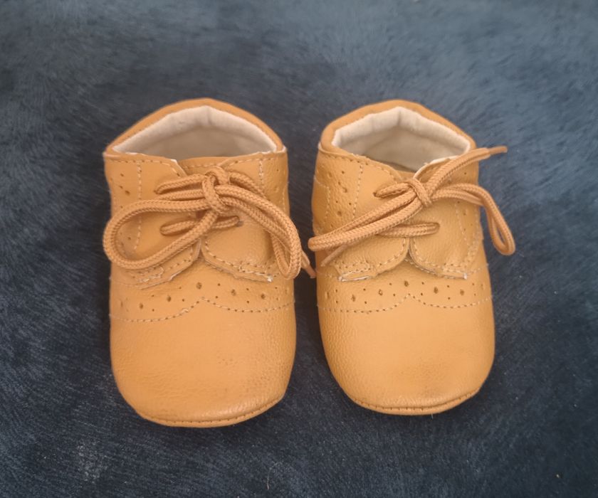 Buty niechodki eleganckie chrzciny chrzest