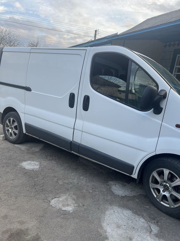 Opel Vivaro 2004р