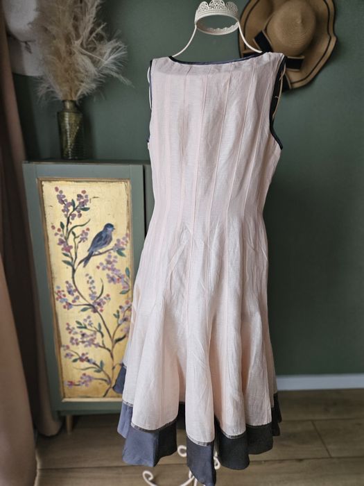 Luksusowa Sukienka damska Fenn Wright Manson Jedwab Len Róż Kamienie M