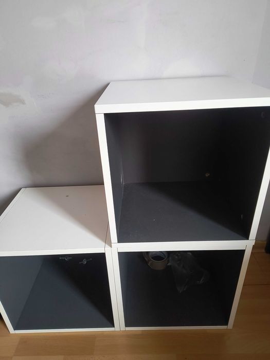 Sprzedam trzy  półki