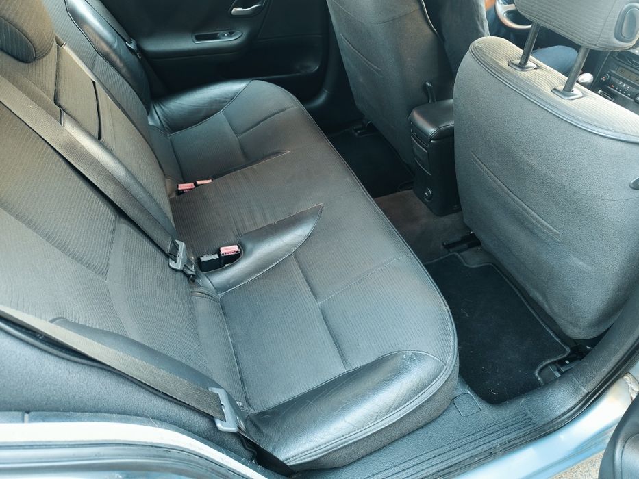 Renault laguna lift  2005 rok 2.0 benzyna gaz radio z Androidem