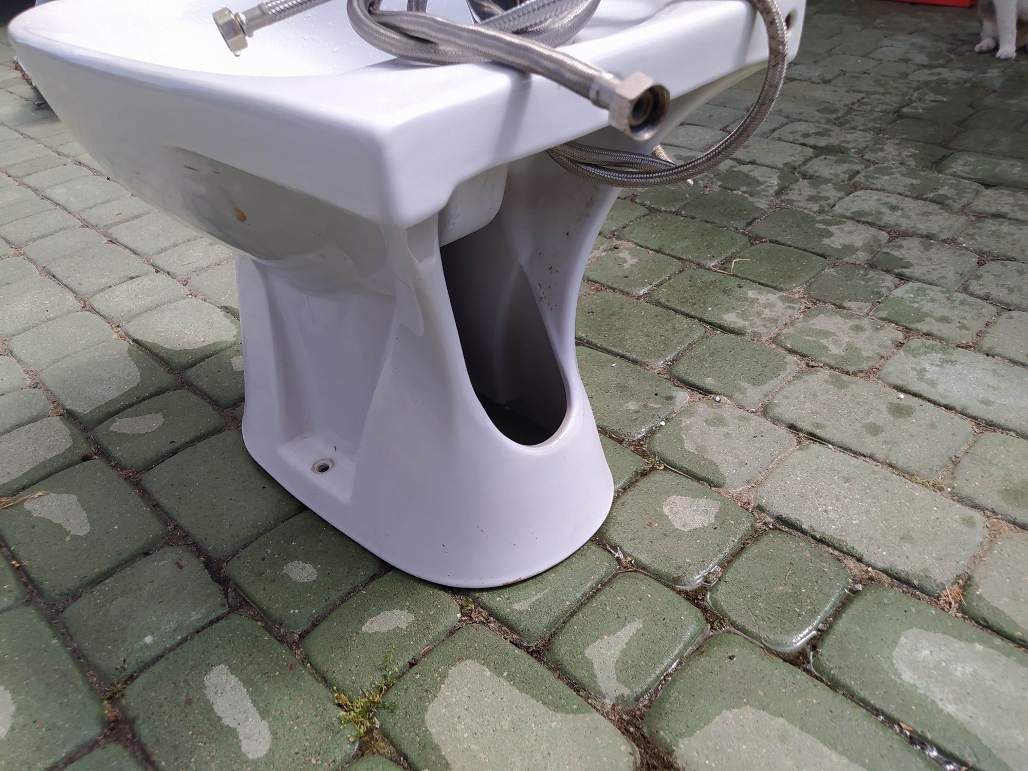 Bidet Cersanit sprawny + węże