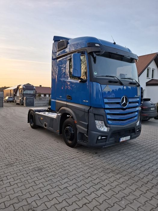 Wynajem ciągników siodłowych  ,Mercedes,  Asistance