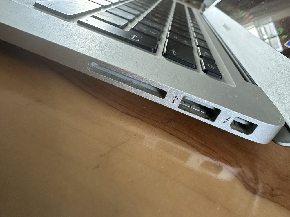 Macbook Air 13 ” early 2014