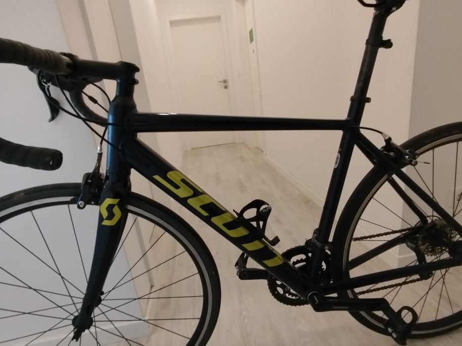 Bicicleta de estrada scott