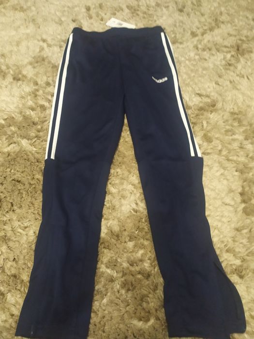 Calças adidas de rapaz novas com etiqueta