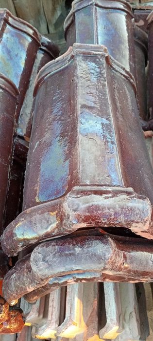 Каптур (контру) черепиці, глазурований