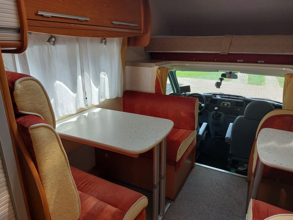 Kamper Ford Transit zabudowa Rimor