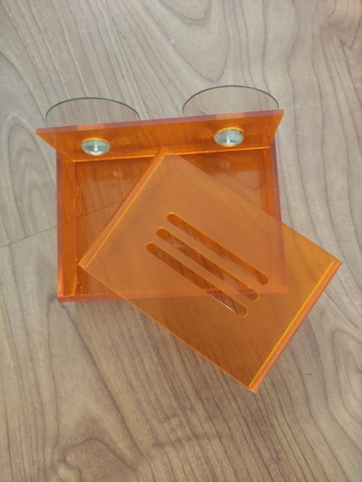 Conjunto de acessórios para casa de banho.