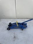 Macaco para carro 1,8T