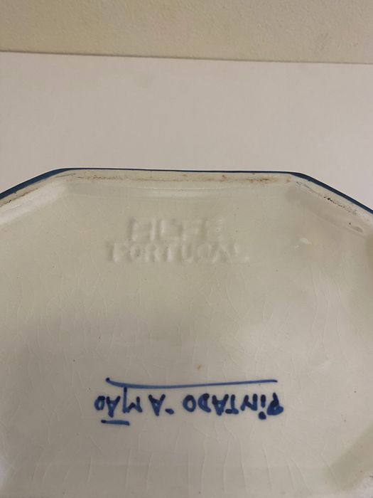 Terrina louça   Viana do Castelo pintada a mão. ALFE cerâmica