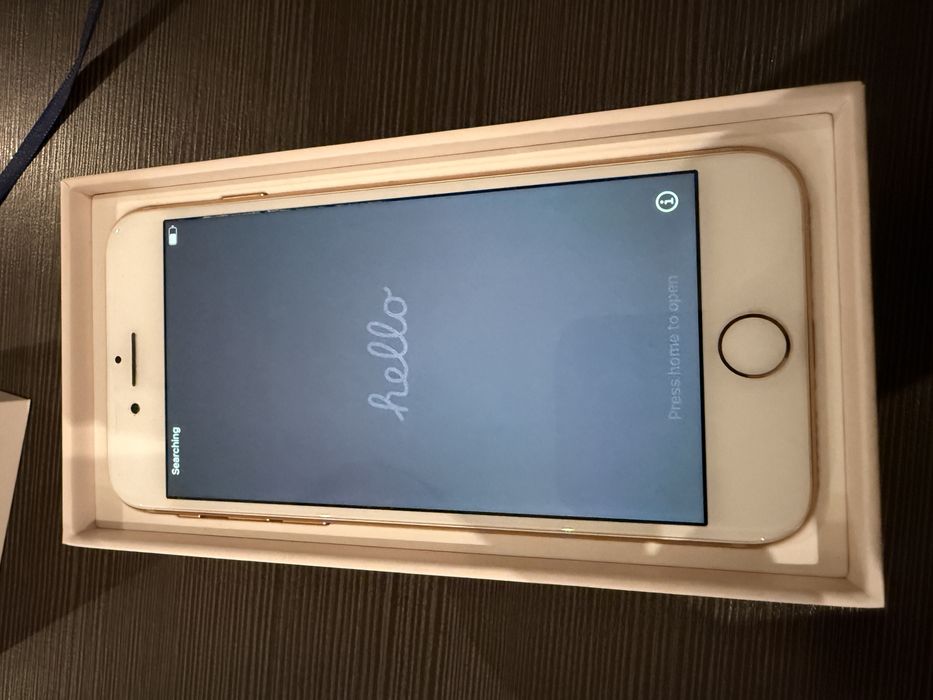 Iphone 8, gold, 64GB